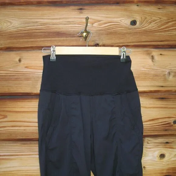 Lululemon In Flux Crop Pants Linerless Joggers Black - Picture 7 of 11